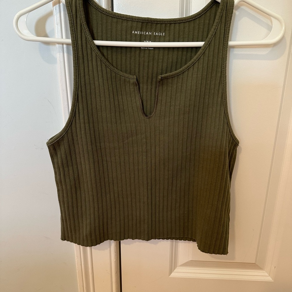 American Eagle Size Medium notch neck tank top